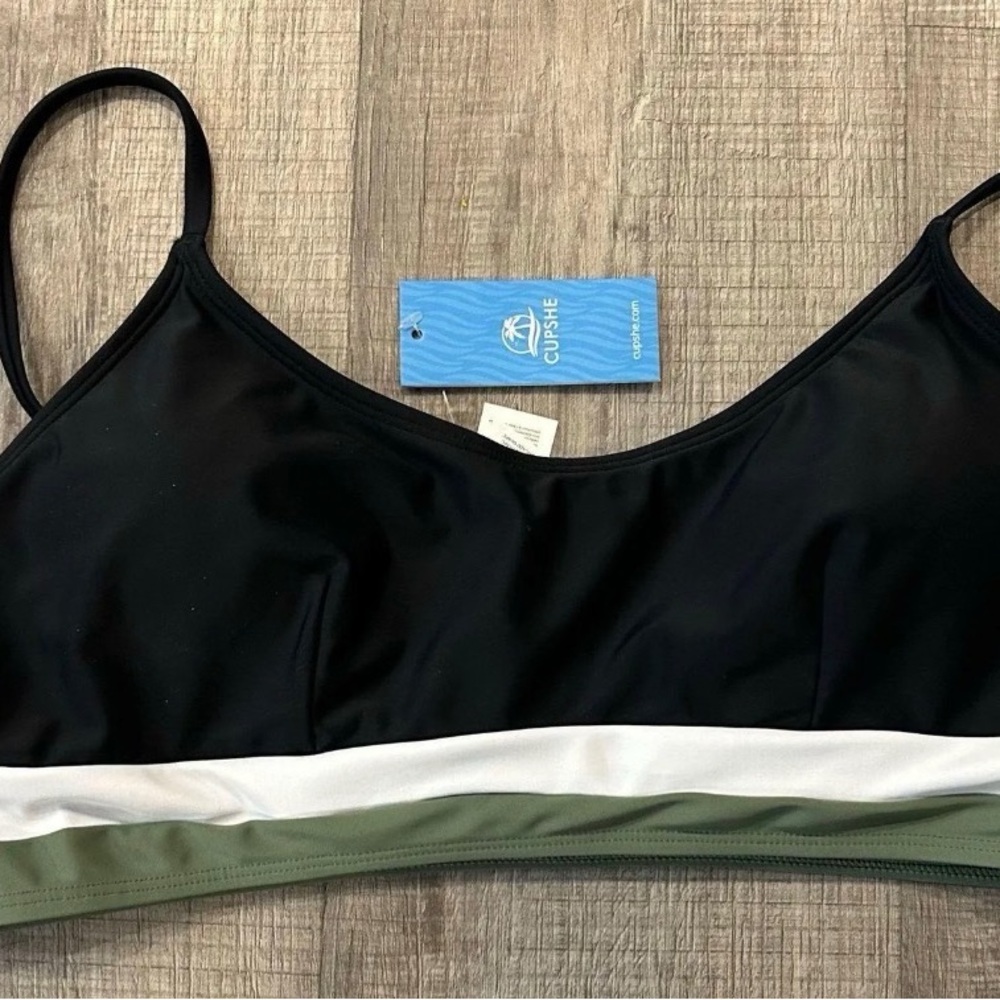 Cupshe Black, White, and Green Bralette